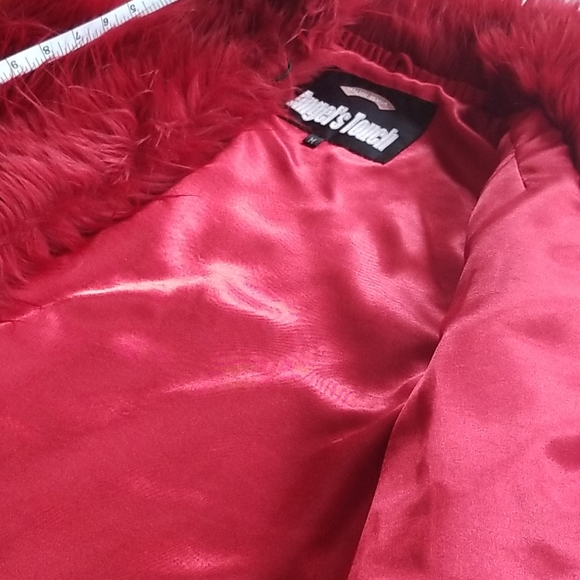 Soft Vibrant Vest - Picture 6 of 9